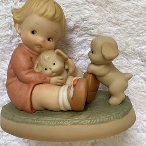 Memories of Yesterday "I love my friends" 1992 Members Only figurine